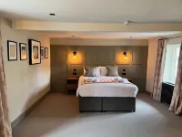 The Punchbowl Inn