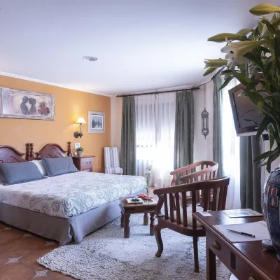 Restaurante La Posada Hoteles cerca de Edificio La Galia - UMH