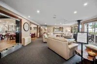 Oasis Inn Ulladulla - Welcoming Guests 18 Years and Older