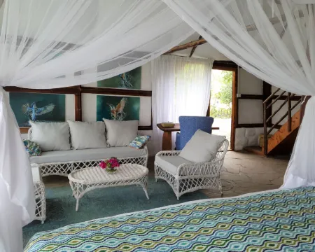 スワラ アカシア ロッジ アティ・リバーのホテル