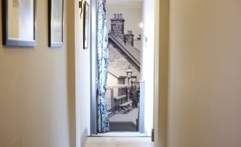 The Plough Inn & Cottages