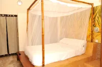 Hypolink Village