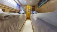 Riti Yacht