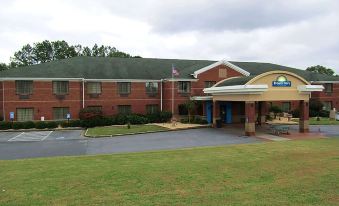 Days Inn by Wyndham Cedartown