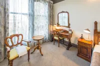 拉特蘭阿爾姆旅館 Wanganui Aero Club Inc附近的飯店