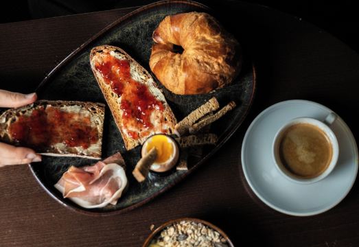 스놉 호텔 바이 엘레간시아 썸네일