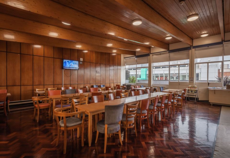 LSE 카-손더스 홀