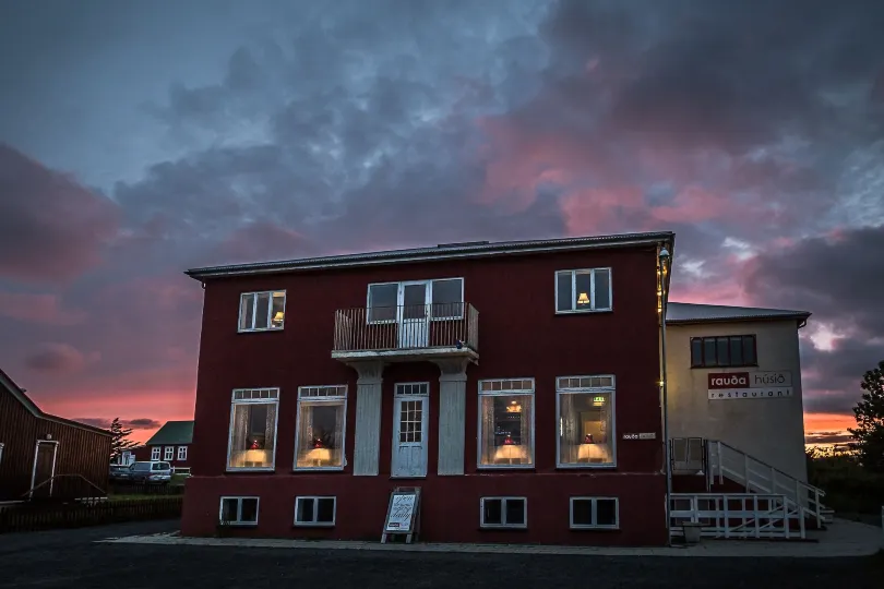 Bakki Apartments & Hostel