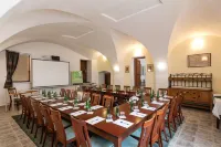 Wine Wellness Hotel Amande Hustopeče Hotels in Hustopece