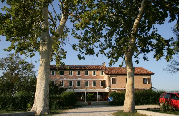 古老菲格爾旅館