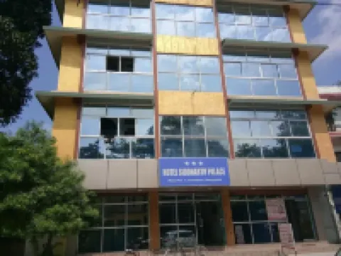 賽達斯宮飯店 住宿飯店