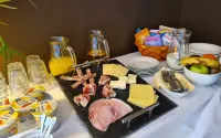 The Four Seasons Hotel - breakfast