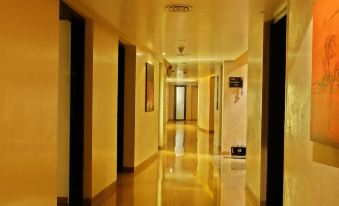 Mosaic Hotel, Noida