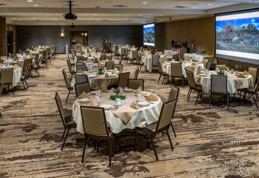 스프링힐 스위트