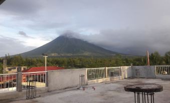 Mayon Lodging House