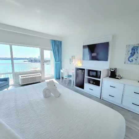 ChartHouse Clearwater Beach Marina Hotel