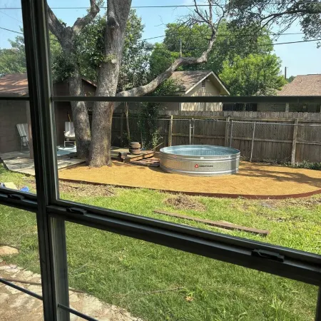 Charming 4-bedroom house with WiFi and “stock tank” pool in beautiful Georgetown