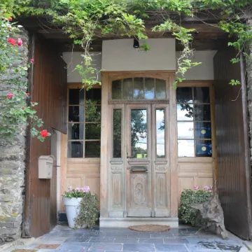 House Full of Charm & Comfort, Great Calm, Large Sauna, Large Hot Tub