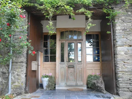 House Full of Charm & Comfort, Great Calm, Large Sauna, Large Hot Tub