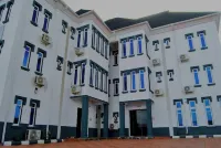 Alice Suites