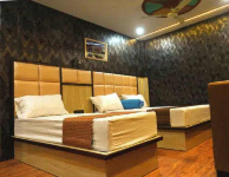 โรงแรม ปรินซ์ โรงแรมในโคราฆปุระ