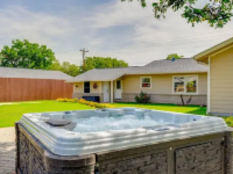 8ベッド 4バス ニアバイ プール ブランコ ワイン トレイル タウン スクエア ブランコのホテル