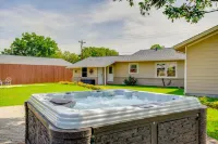 8b 4b Nearby Pool Blanco Wine Trail Town sq