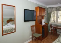 Hotel Alma Hotels in 