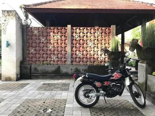 Akatara Hotel Exterior Photos