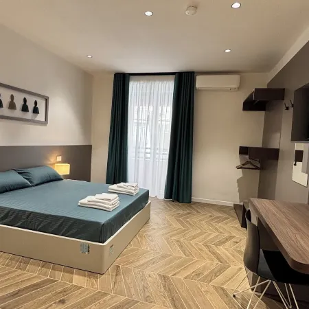 Sea Side Suites