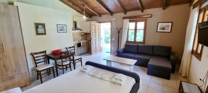 Alexaria Holidays Homes レフカダのホテル