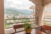 Contessa Apartments - Scenic