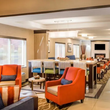 Comfort Suites Columbus West - Hilliard