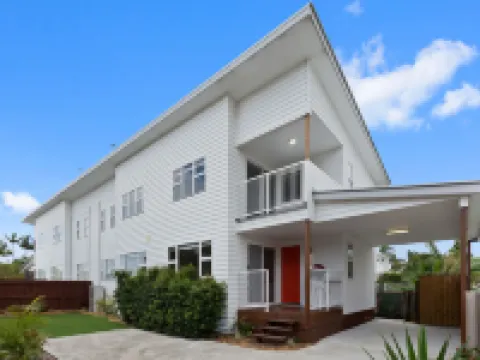 Nobby Beach Holiday Village Hotels in Miami