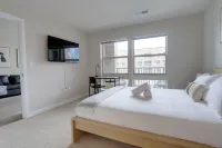 Huntington Apartments Near Huntington Metro - We Host - balcony