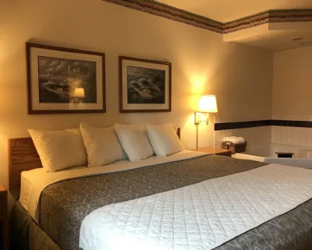 FairBridge Inn & Suites Hotels in Thorp