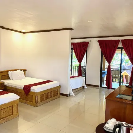 Anda White Beach Resort