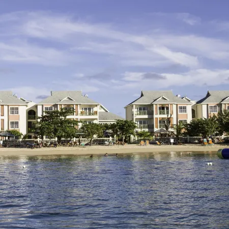 Bay Gardens Beach Resort & Spa