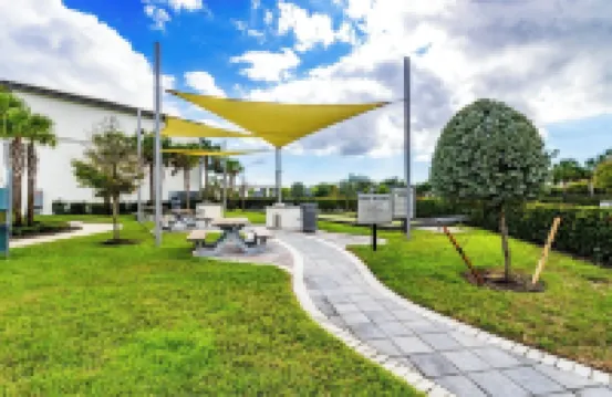 Modern 1BR Condo w/ Pool & BBQ Near Fort Myers