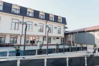 Polar Bear Hotel Hotels in 