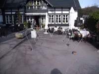 ラントホテル ガストホフ ヴィレク ズンダーンのホテル