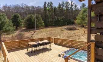 Secluded w/ Deck Views, Hot Tub, & Ping Pong Hudson in the Berks by Avantstay