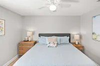 Just North of Downtown Fenced Yard BBQ Patio