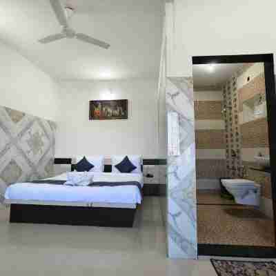 Hotel Hari Om Swimming Pool In Diu Rooms