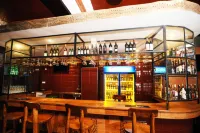 Kenya Comfort Suites - bar
