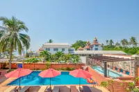 Palm Beach Resort - Beach