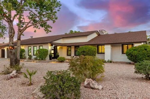 에이스 익스피리언스, 2개의 마스터룸, 온수 수영장, 온수 욕조