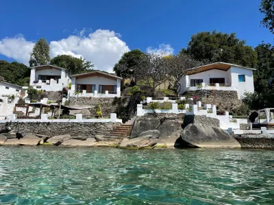Njaya Lodge Hotels in Нката Бей