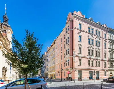 Hotel Caruso Old Town 스타레메스토 호텔