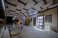 Emit Sakura Cave Hotel - สัตว์เลี้ยง